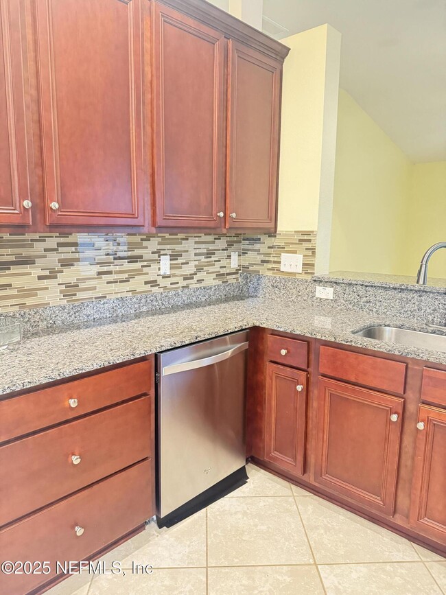 Building Photo - 54 Colorado Springs Way