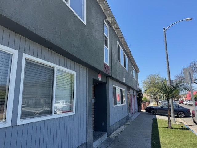 Building Photo - 1725 Lemon Ave
