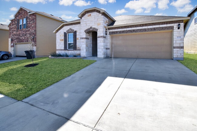 Building Photo - 204 W Vega Ln