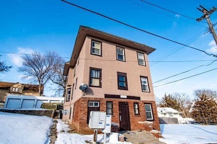 Primary Photo - 2214 D St