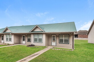 Building Photo - 780 Rocky Ridge Flatts