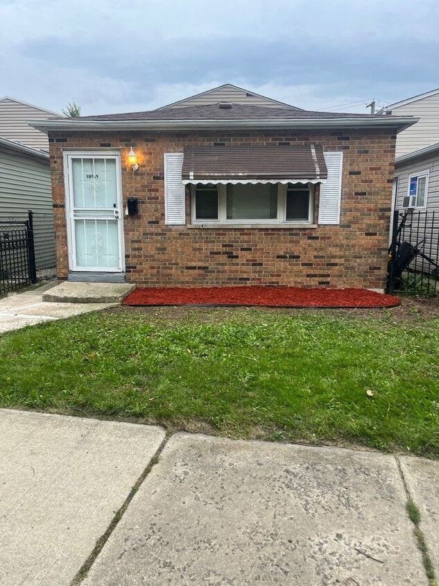 10635 S Cottage Grove Ave, Chicago, IL 60628 House Rental in Chicago