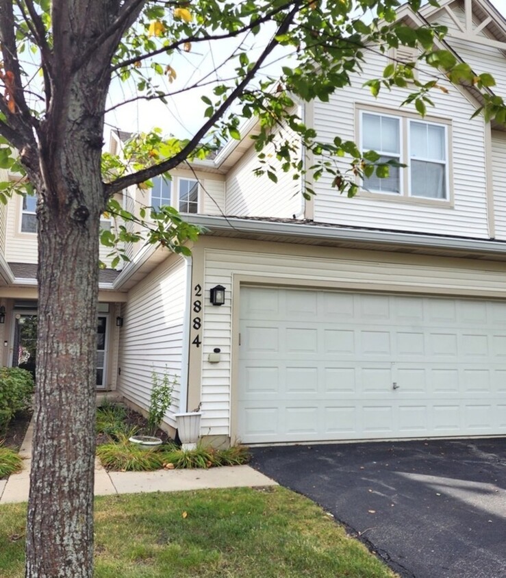 Primary Photo - 2884 Falling Waters Ln