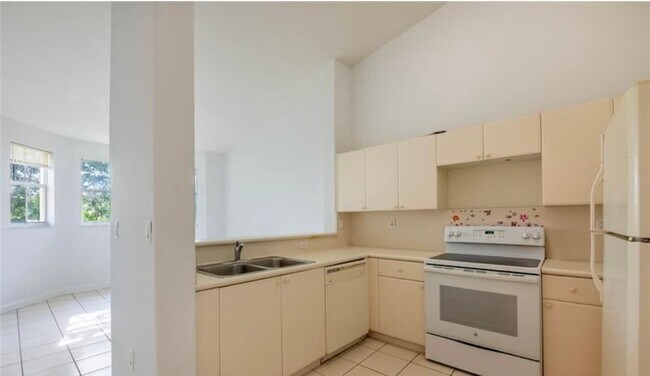 Building Photo - 17530 NW 68th Ave