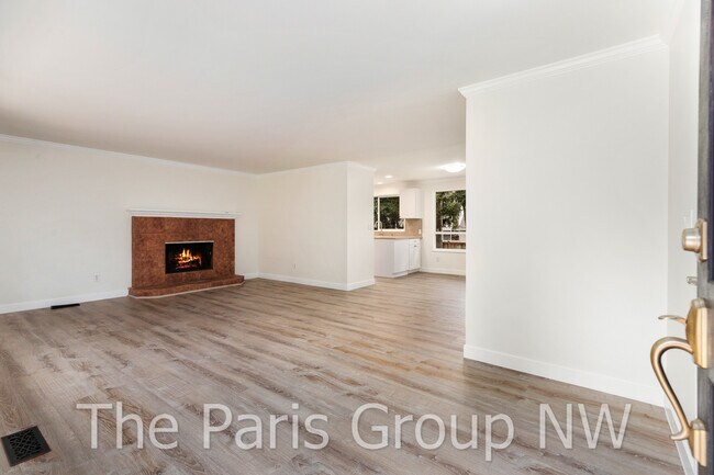 Foto del edificio - 3030 130th Ave NE