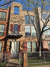 Building Photo - 2712 Floyd St