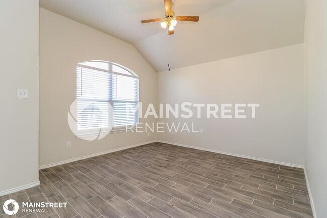 Foto del edificio - 1005 Grand National Blvd, Fort Worth, TX 7...