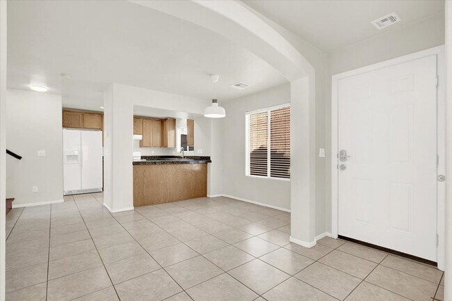 Foto del edificio - 6909 Graceful Cloud Ave