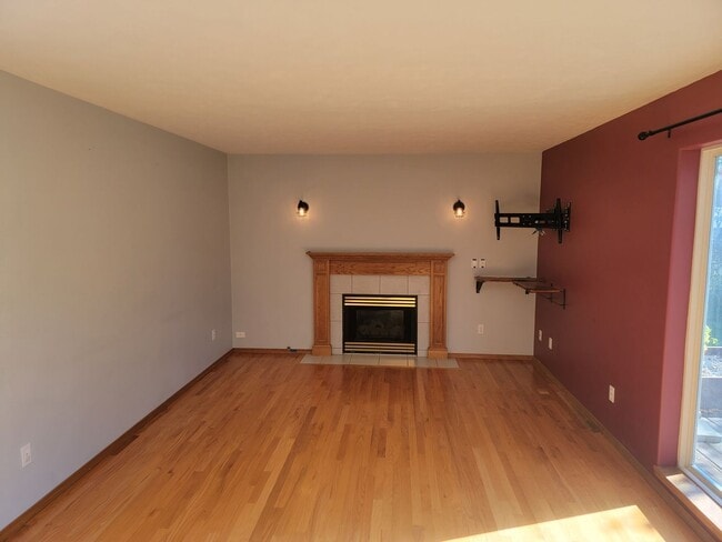 Foto del edificio - Beautiful 4-Bedroom Home In The South Hill...