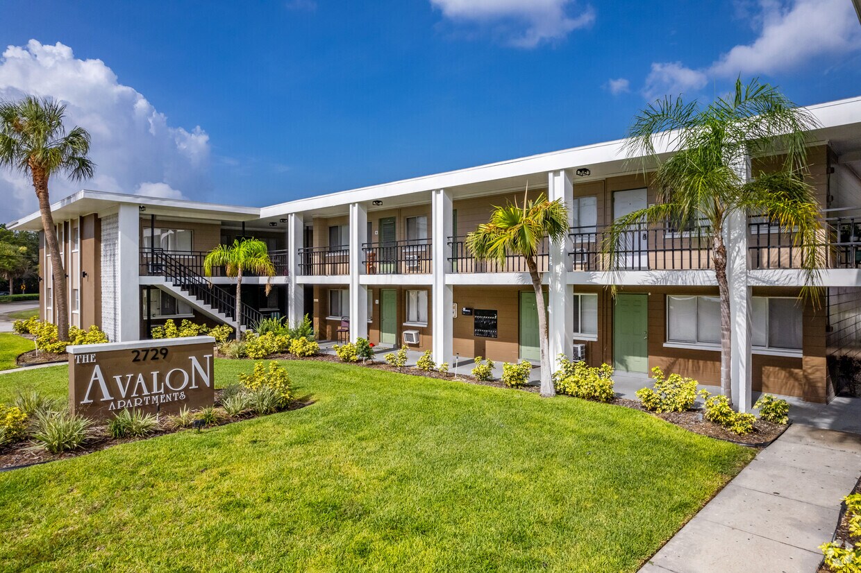 Avalon Apartments Apartments in Saint Petersburg, FL