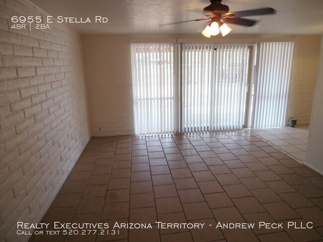 Foto del edificio - 6955 E Stella Rd
