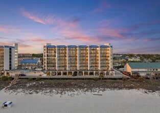 Building Photo - 17155 Front Beach Rd