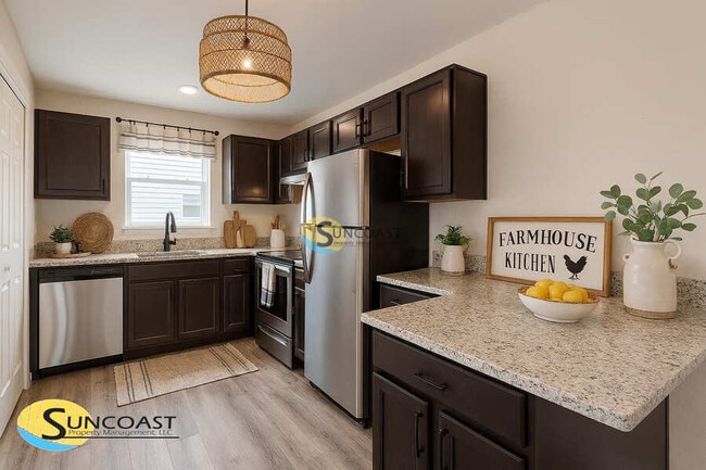 Building Photo - 36 Walnut Rd