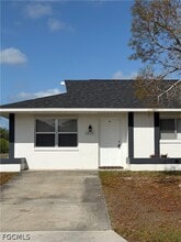 Building Photo - 1212 SE 2nd Pl