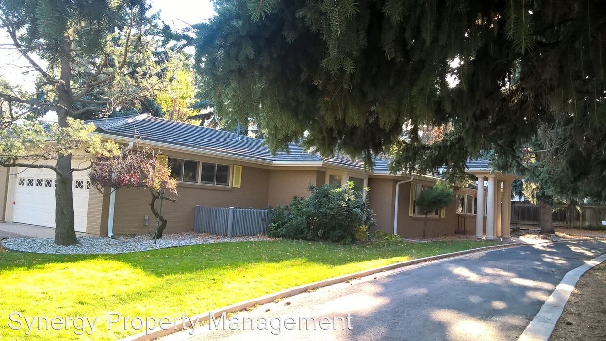 Primary Photo - 27 Lake Ave
