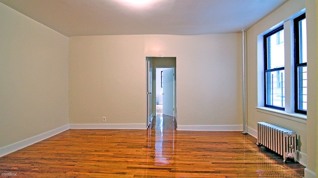 Foto del edificio - 1054 Walton Ave