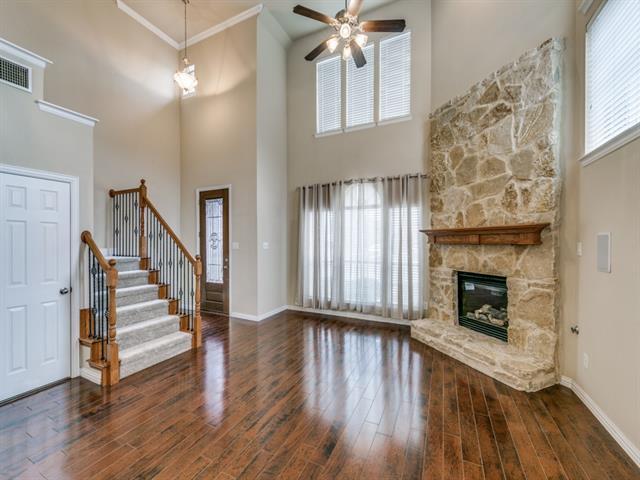 Foto del edificio - 7124 Dry Creek Dr