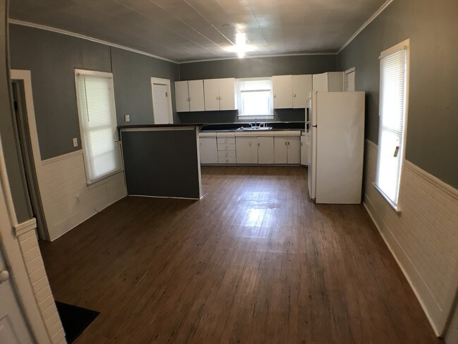 Foto del edificio - 420 S Hanover St