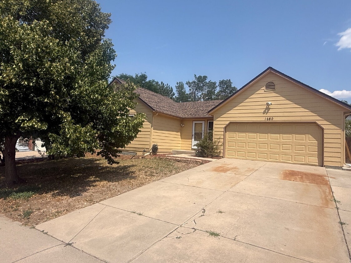 Wonderful 4 Bedroom Ranch in Lexington East and Minutes to Buckley SFB - Wonderful 4 Bedroom Ranch in Lexington East and Minutes to Buckley SFB
