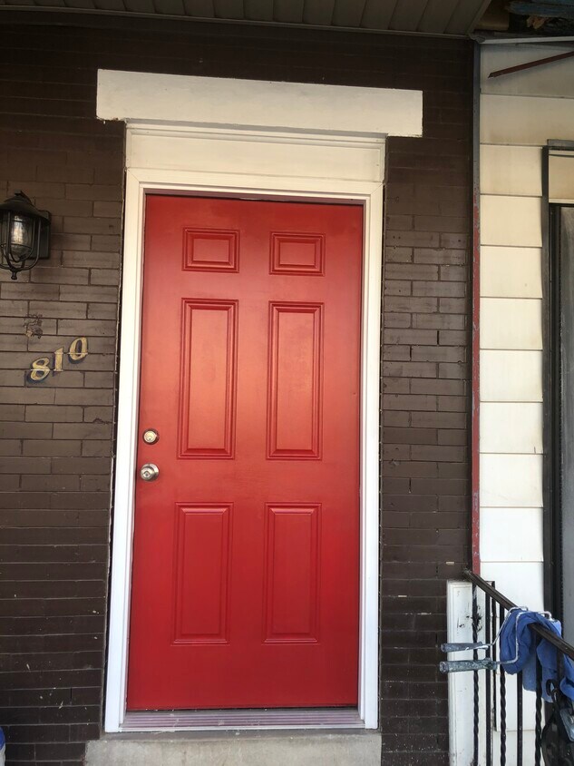 Primary Photo - 810 S Cecil St