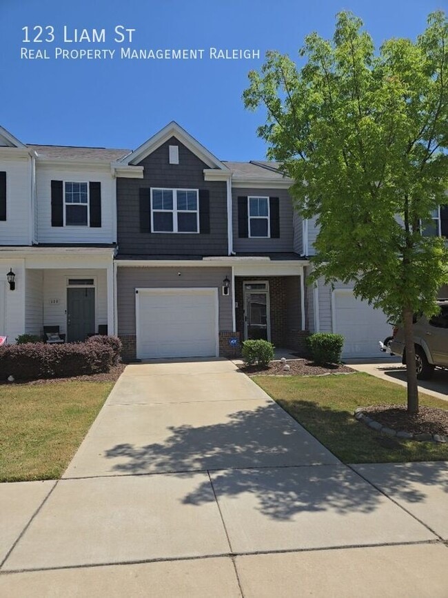 Building Photo - 123 Liam St