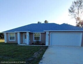 Building Photo - 2629 N Arrowhead Rd