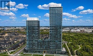 Building Photo - 15 Skyridge Dr