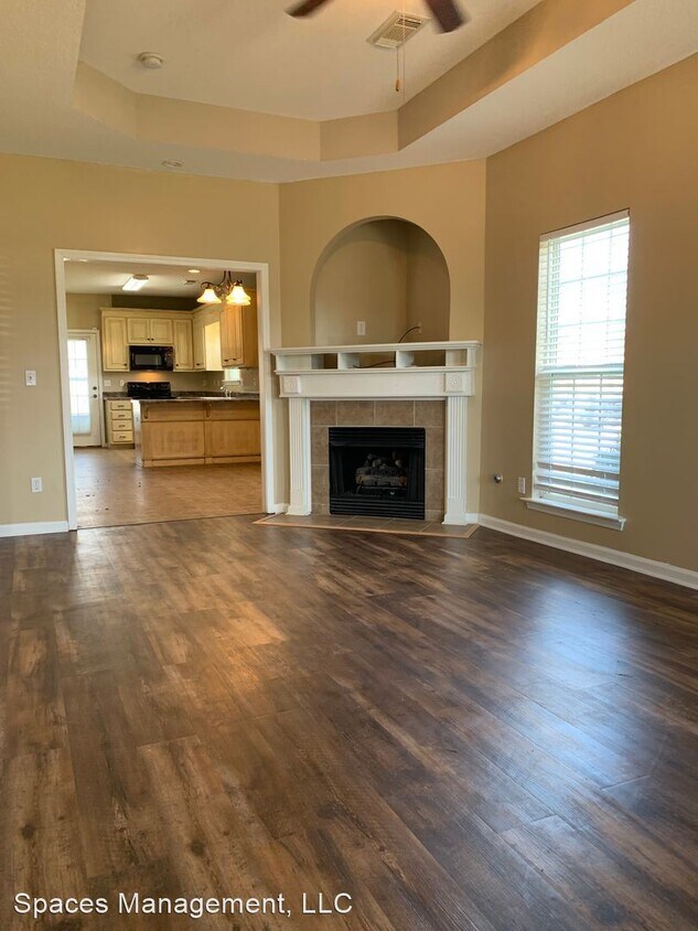 Foto del edificio - 3 br, 2 bath House - 9802 Moonlight Dr