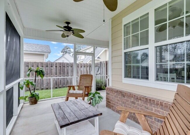 Foto del edificio - 598 Bristol Wy