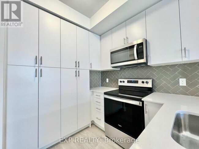 Building Photo - 3200 William Coltson Ave