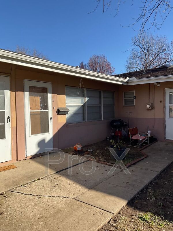 Foto principal - 825 S Cherokee St