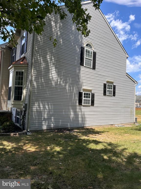 Building Photo - 9400 Birchwood Ct W