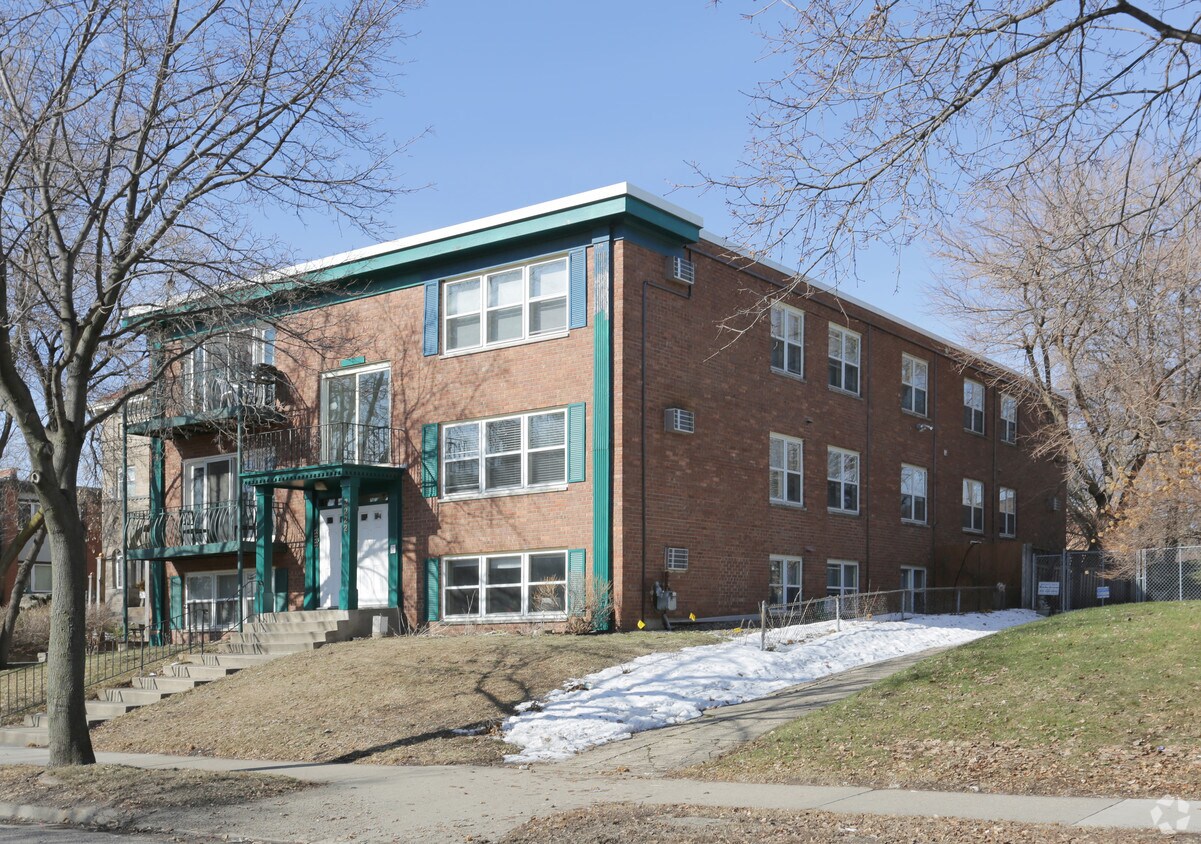 Primary Photo - 2222 Blaisdell Ave