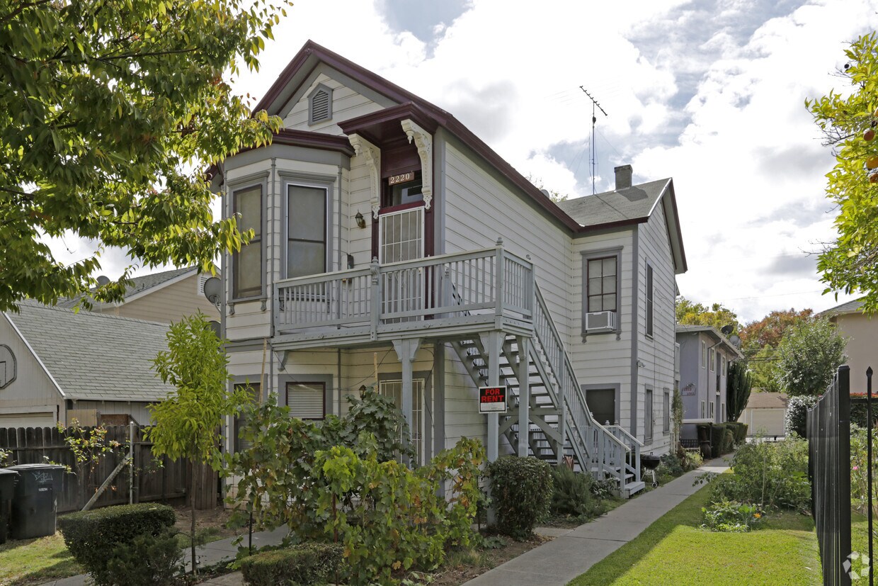 Primary Photo - 2222 S St
