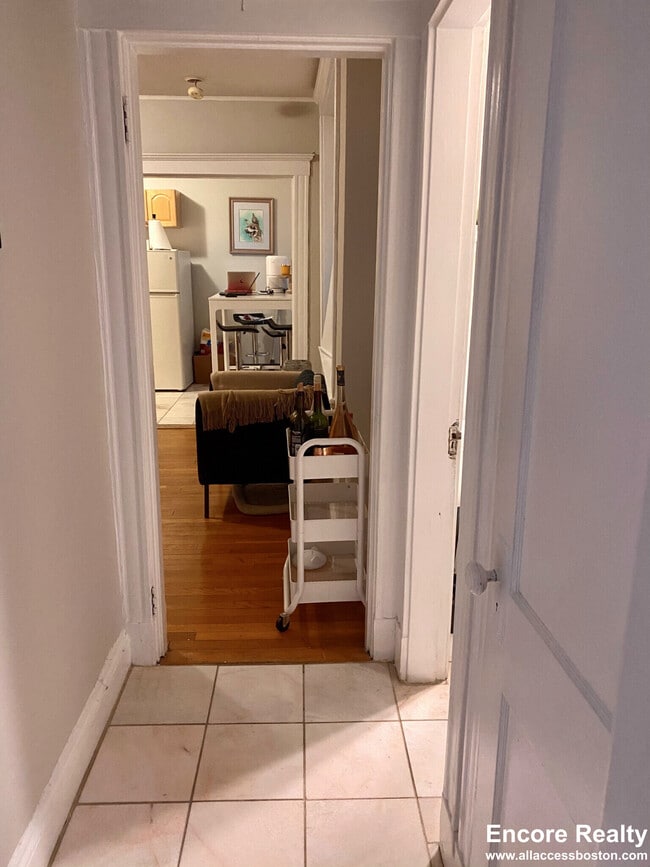 Foto del edificio - 110 Brainerd Rd