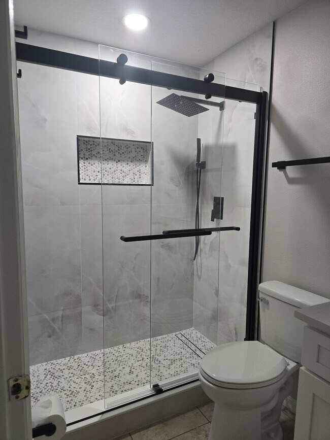 Foto del edificio - 14528 Kristenright Ln