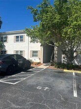 Building Photo - 383 S McMullen Booth Rd