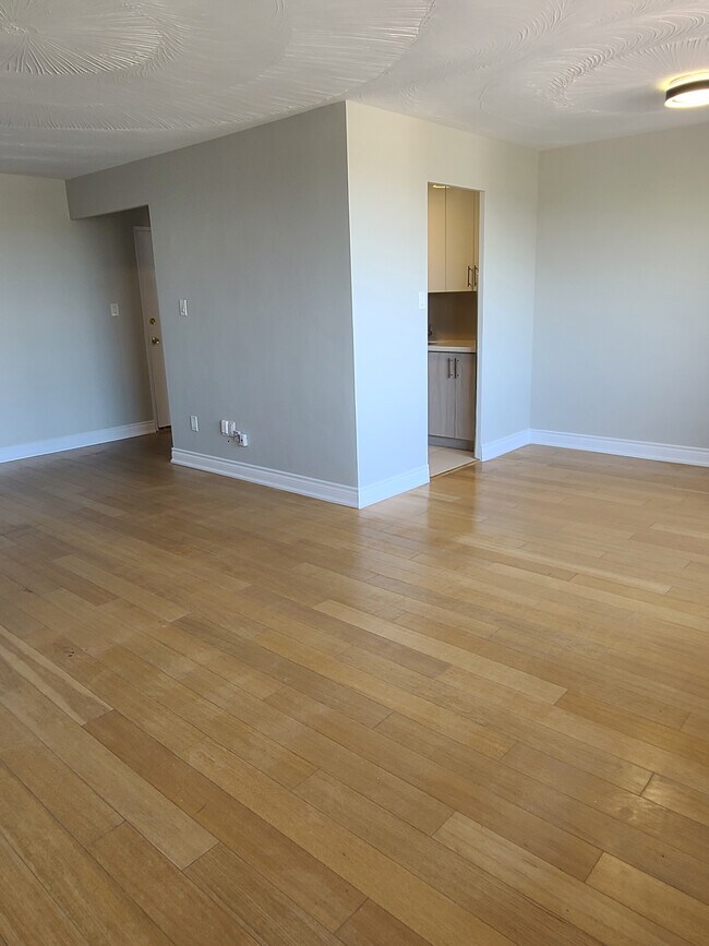 Photo du bâtiment - 875 Kennedy Rd