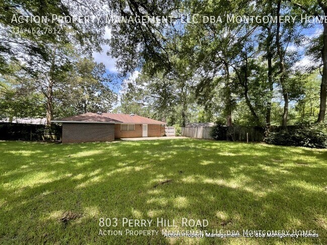 Foto del edificio - 803 Perry Hill Rd