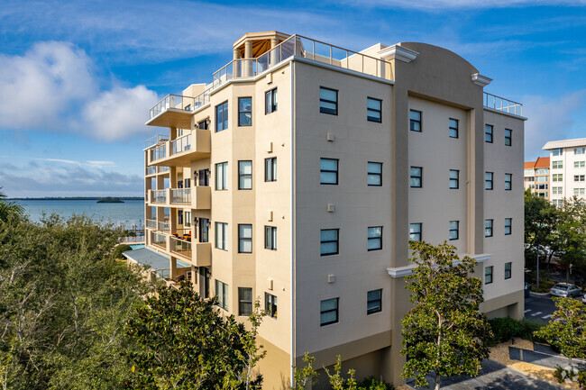 600 Edgewater Dr Dunedin, FL - The Dunedin Grand Condominium