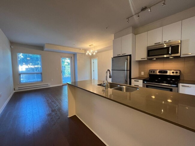 Building Photo - 20331 Dewdney Trunk Rd