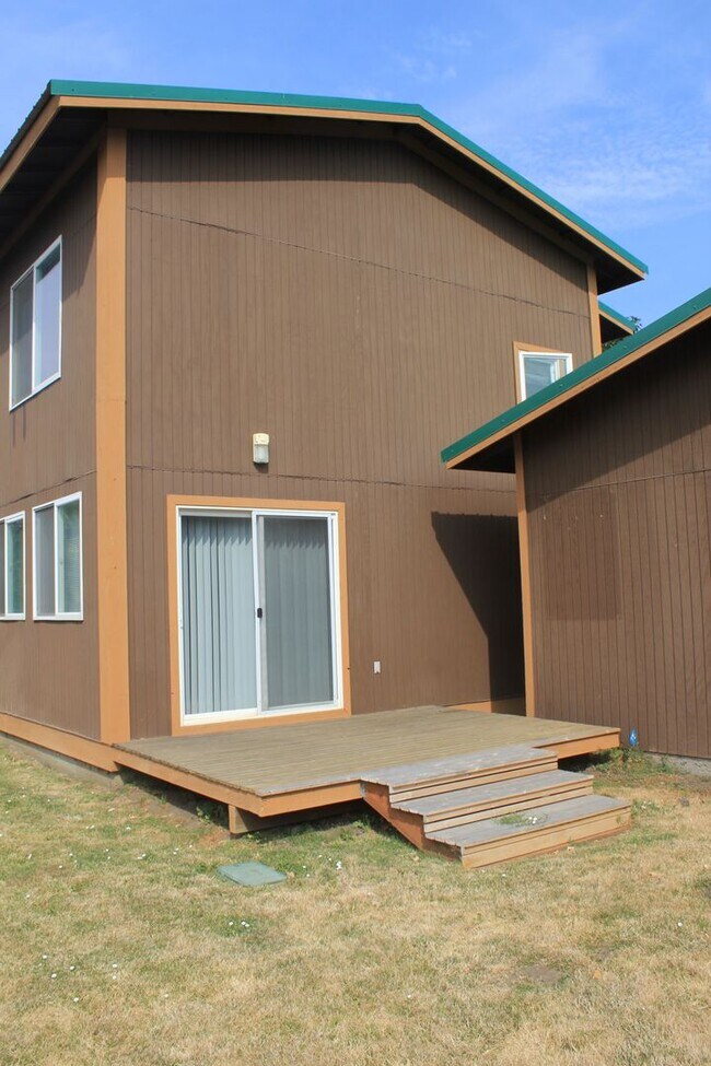 Foto del edificio - 1304 N Brooklane St