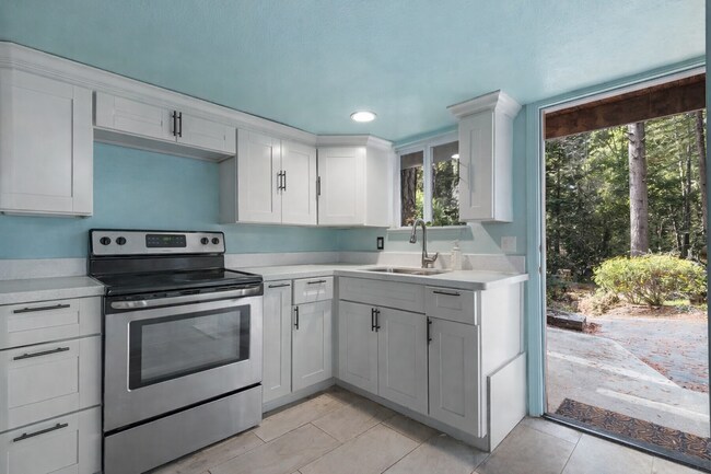 Cocina - 244 McKee Rd