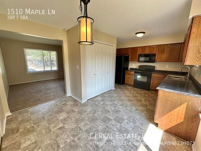 Building Photo - 1510 Maple Ln