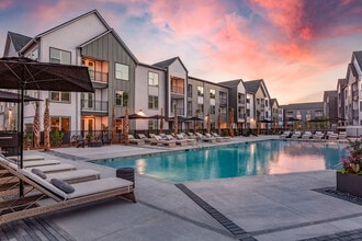 Monty apartments — community photo - Monty