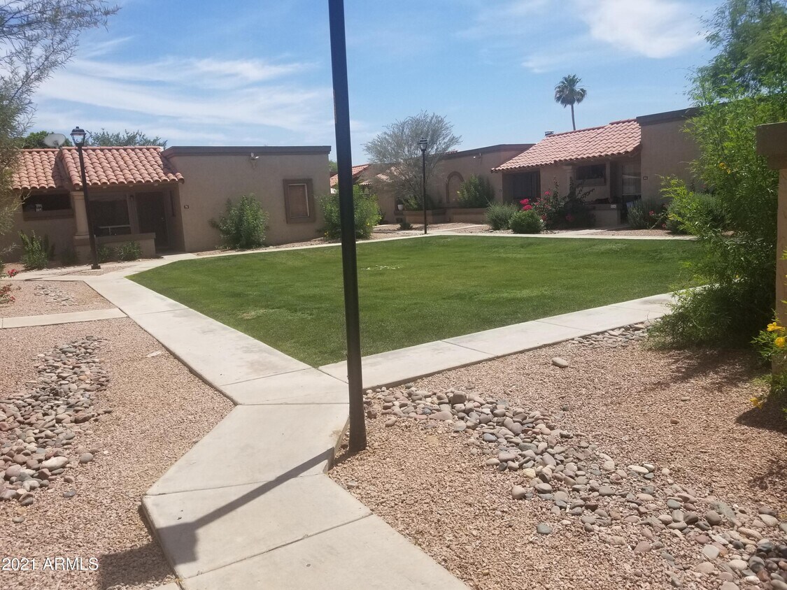 Foto del edificio - 95 N Cooper Rd