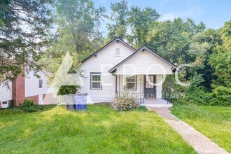 Building Photo - 2800 Old Greensboro Rd