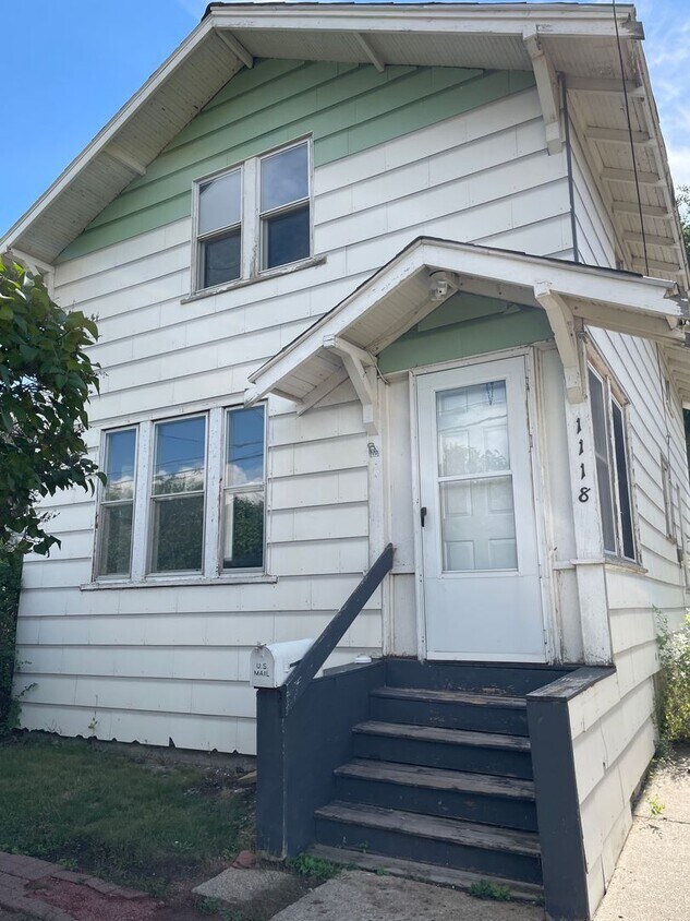 Primary Photo - 1118 Valley Street