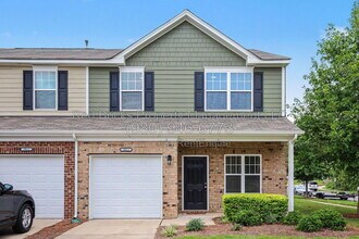 Building Photo - 5013 Spring Arbor Ln