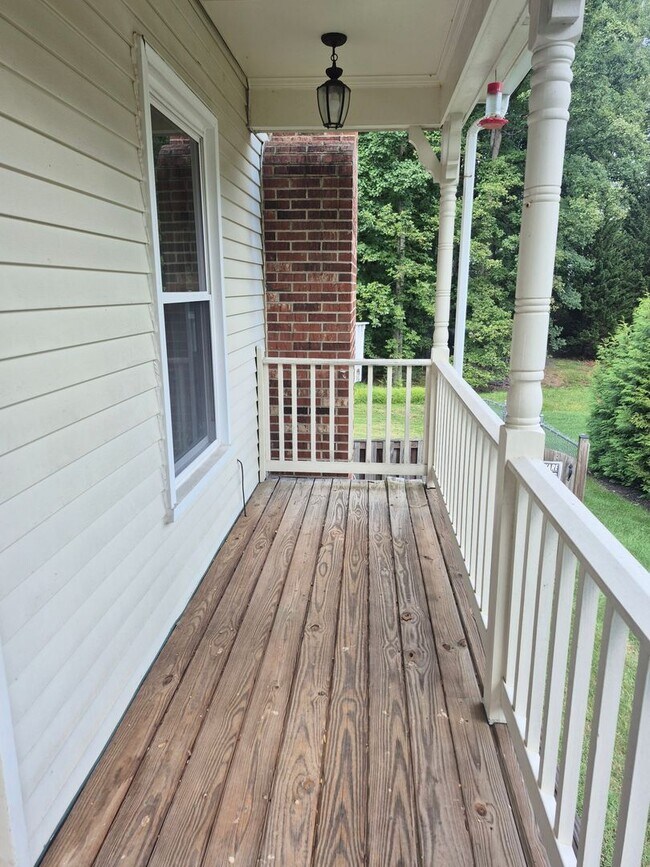 Building Photo - 125 Ivywood Dr